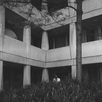 Closeness does not always lead to closeness.